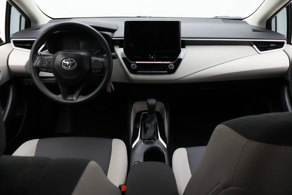 Certified 2025 Toyota Corolla LE image 24
