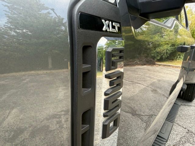 Used 2025 Ford F350 XLT image 7