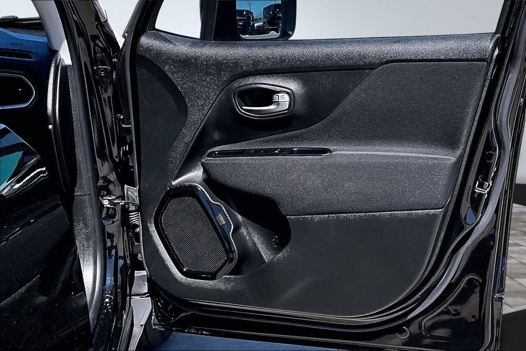 Used 2020 Jeep Renegade Sport image 15