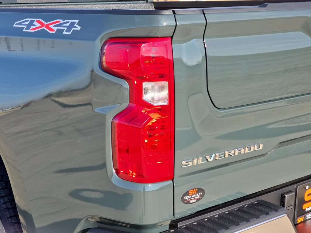 New 2026 Chevrolet Silverado 1500 LT w/ Safety Package AWD/4WD image 34