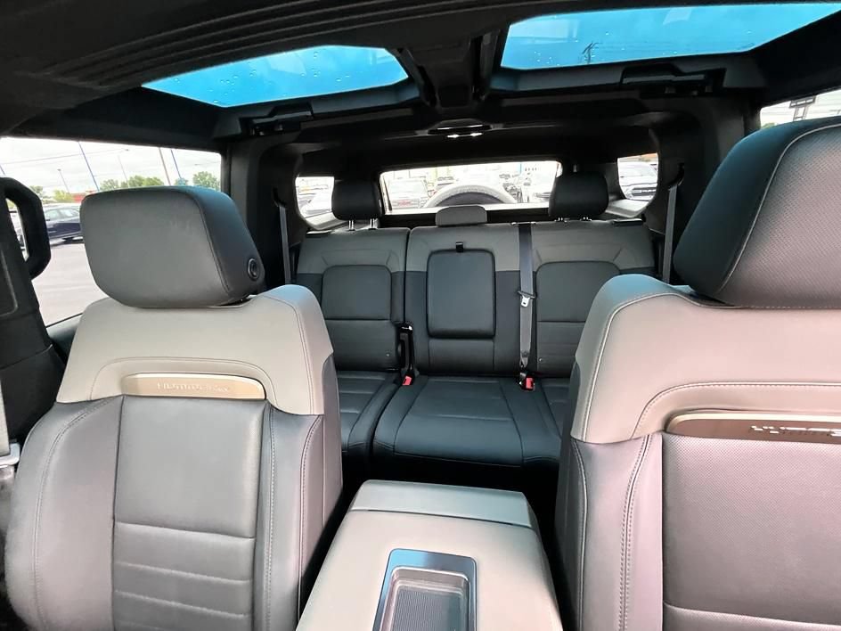 Used 2024 GMC Hummer EV 3X AWD/4WD image 43