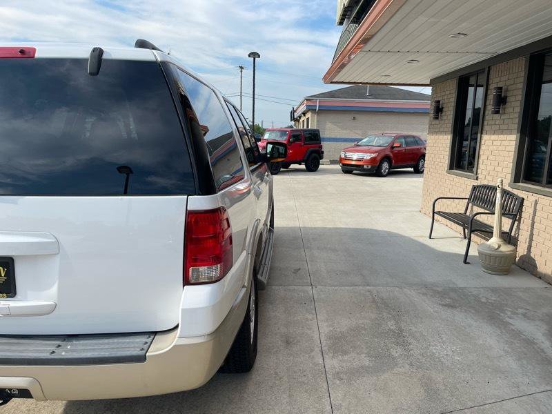 Used 2006 Ford Expedition Eddie Bauer RWD image 11