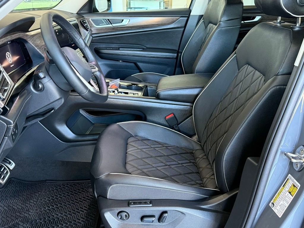 New 2026 Volkswagen Atlas SEL Premium R-Line image 11
