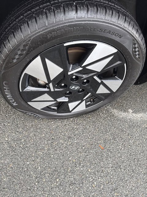 Used 2024 Hyundai Kona SEL image 10