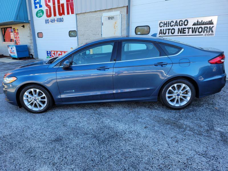 Used 2019 Ford Fusion SE FWD image 3