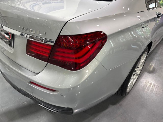 Used 2015 BMW 750Li xDrive w/ M Sport Edition AWD/4WD image 40