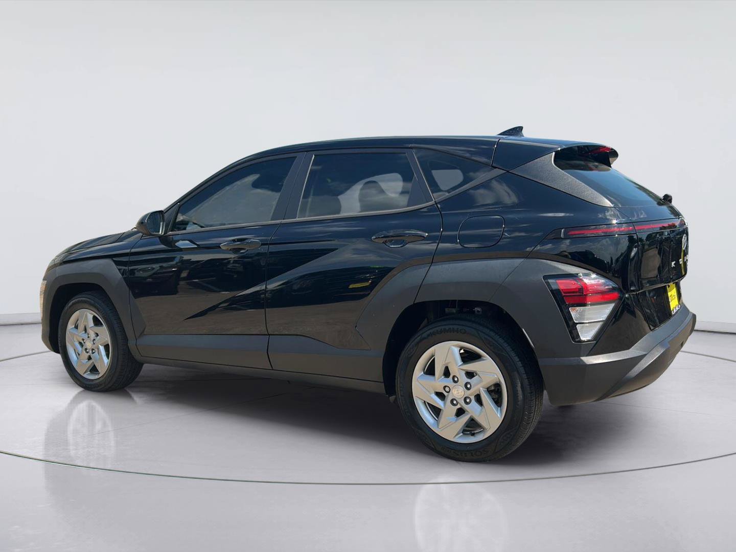 Used 2024 Hyundai Kona SE FWD image 6