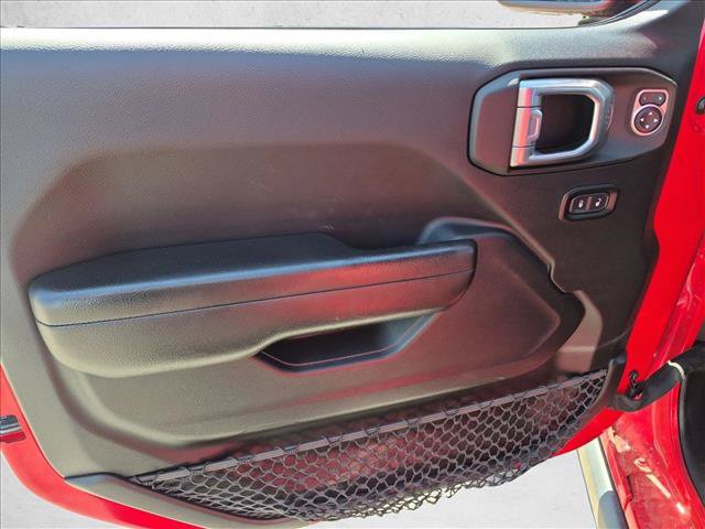 Used 2021 Jeep Gladiator Rubicon AWD/4WD image 11