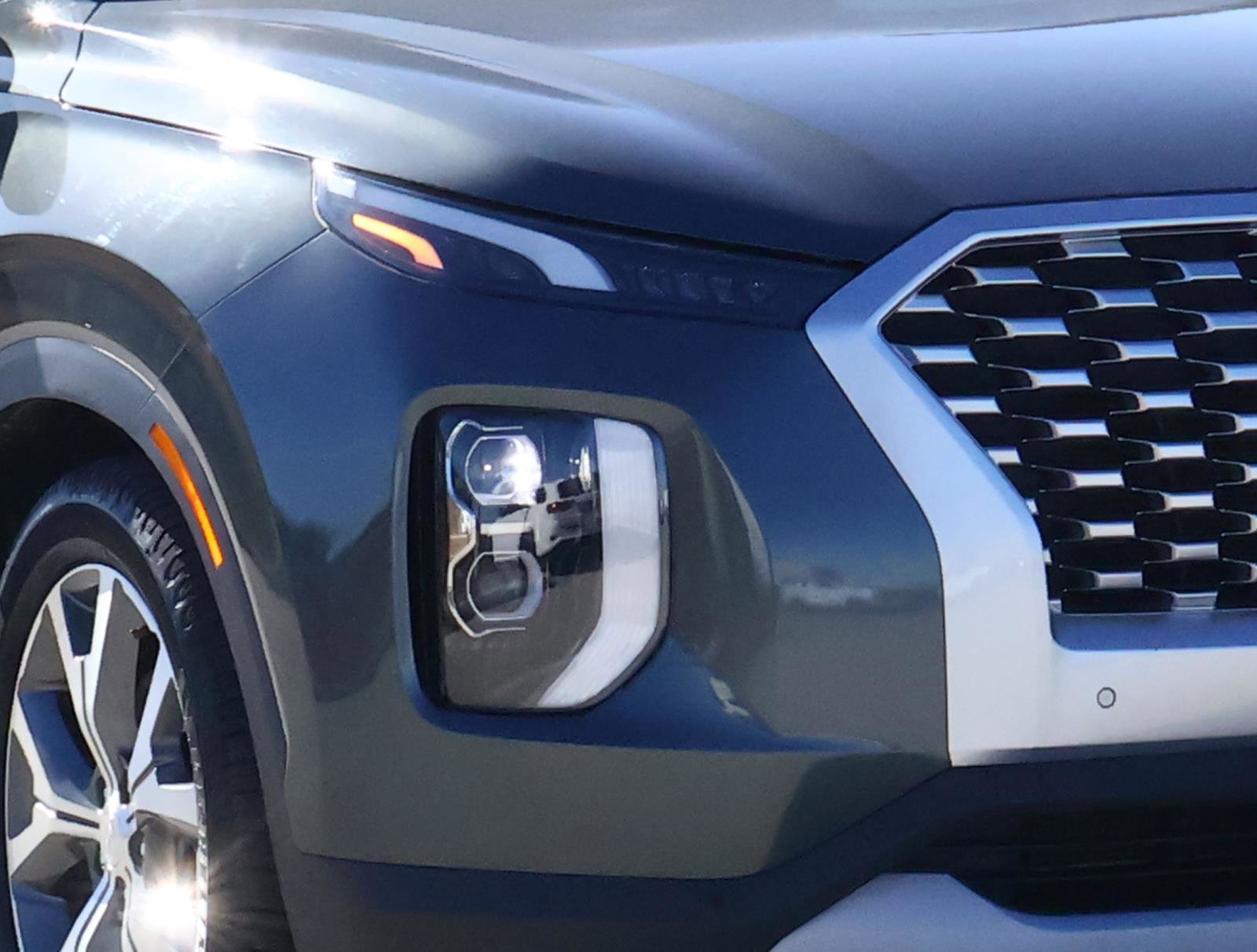 Used 2022 Hyundai Palisade SEL w/ Premium Package image 7