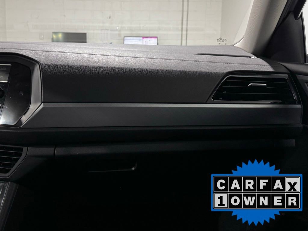 Used 2024 Volkswagen Jetta SE image 22