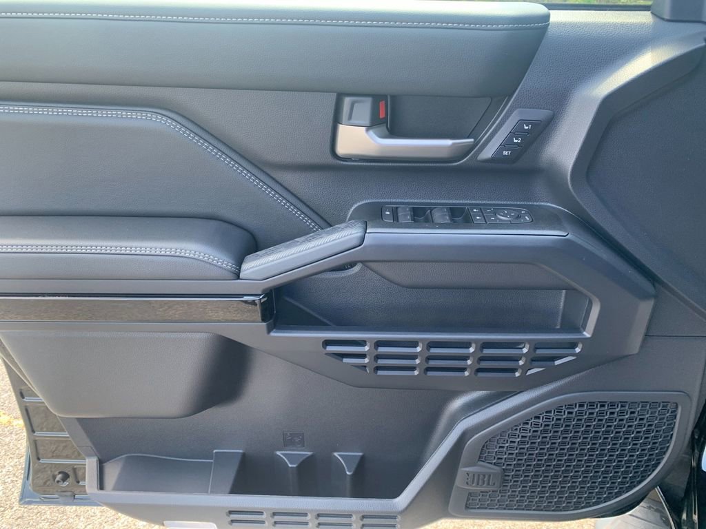 New 2026 Toyota 4Runner Limited AWD/4WD image 11