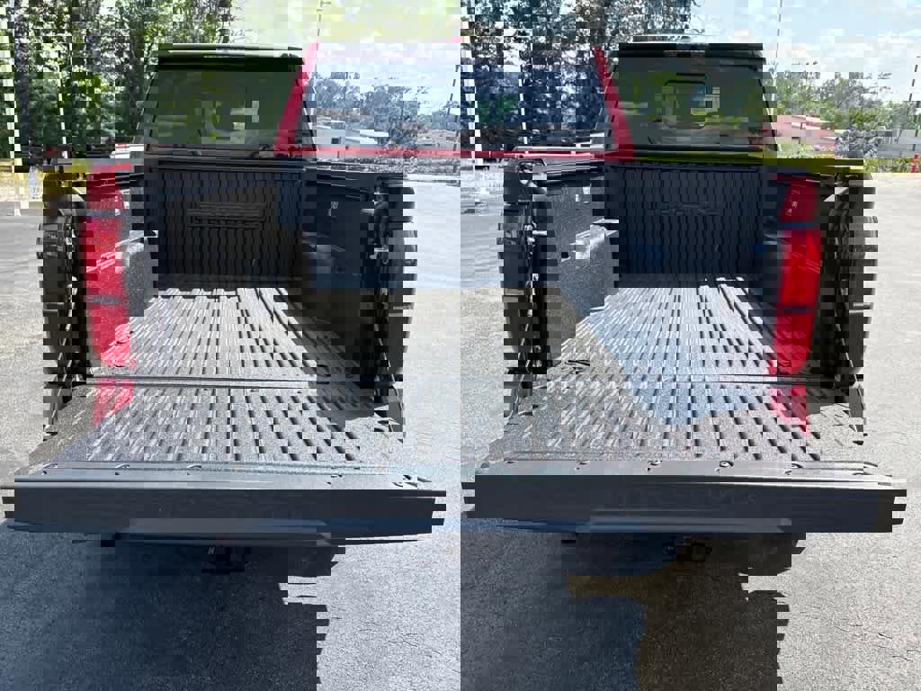 Used 2025 Toyota Tacoma SR5 w/ SR5 Upgrade Package image 28