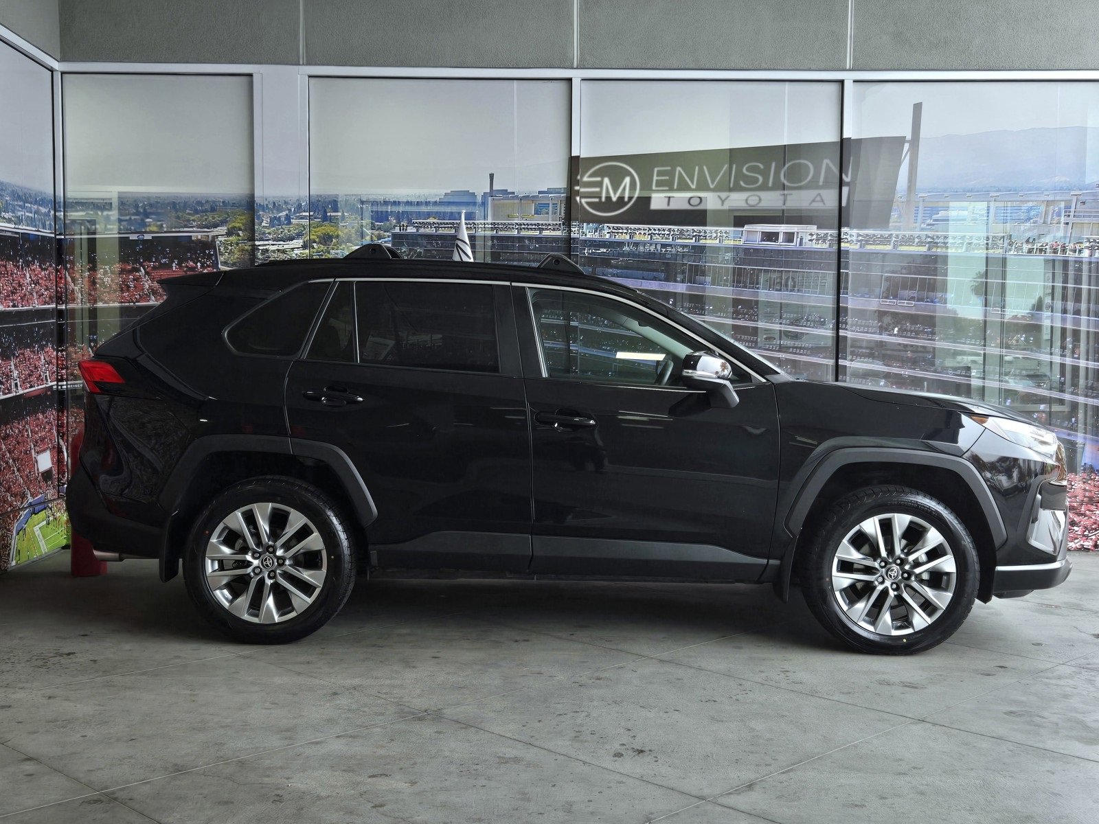 Certified 2023 Toyota RAV4 XLE Premium image 4