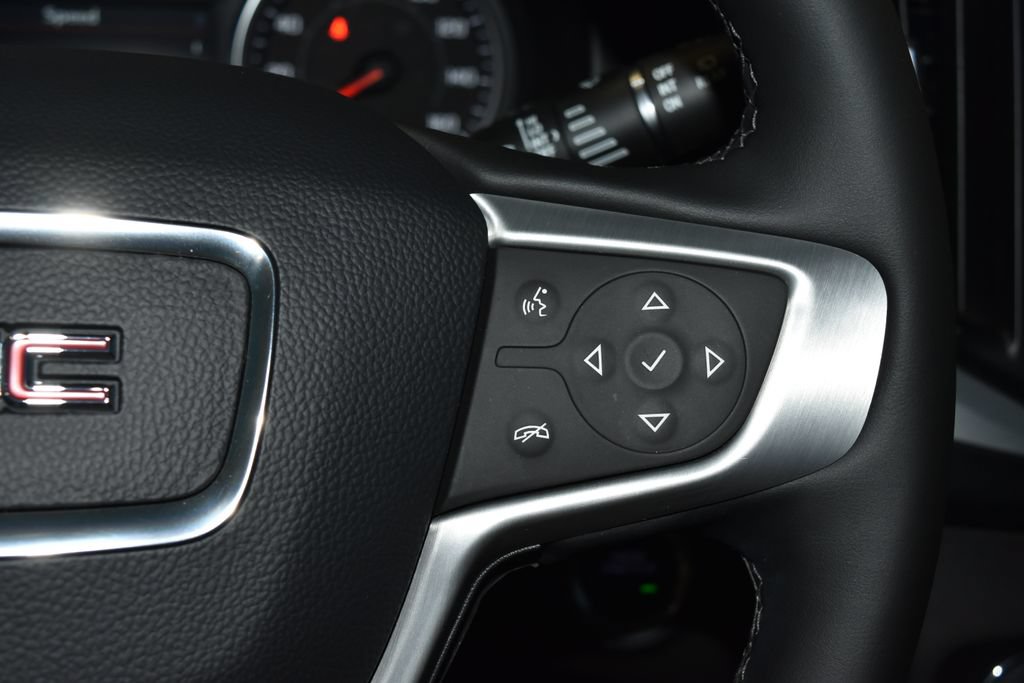 Used 2024 GMC Terrain SLT w/ Tech Package AWD/4WD image 11