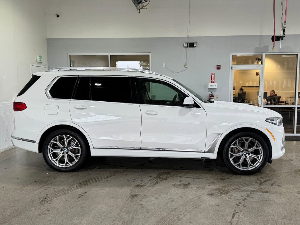 Used 2021 BMW X7 xDrive40i w/ Premium Package image 4