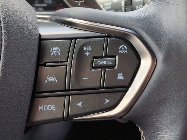 Used 2025 Lexus LX 700h Overtrail AWD/4WD image 17