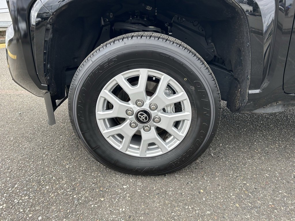 Certified 2025 Toyota Tacoma SR5 image 24