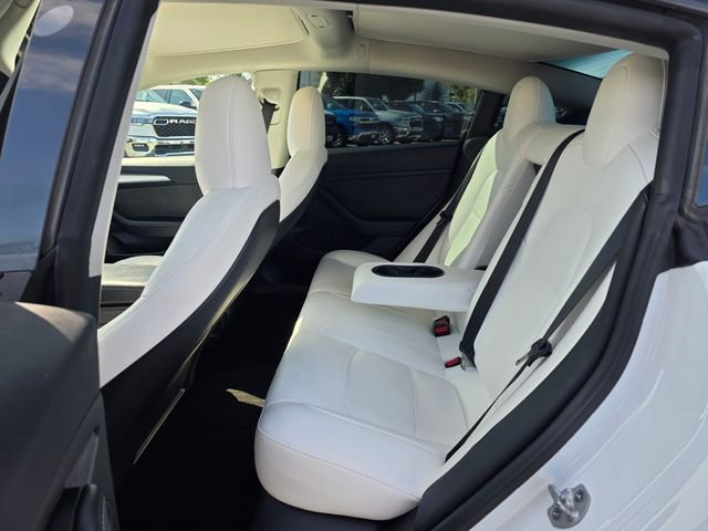 Used 2023 Tesla Model 3 Standard Range RWD image 17