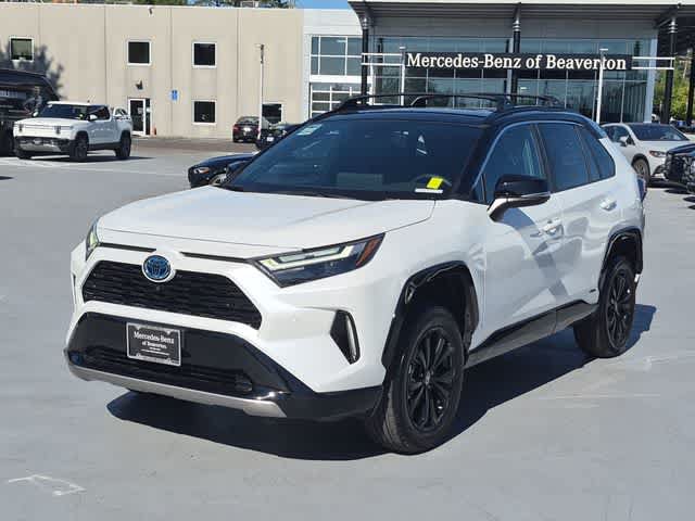 Used 2023 Toyota RAV4 XSE AWD/4WD image 4