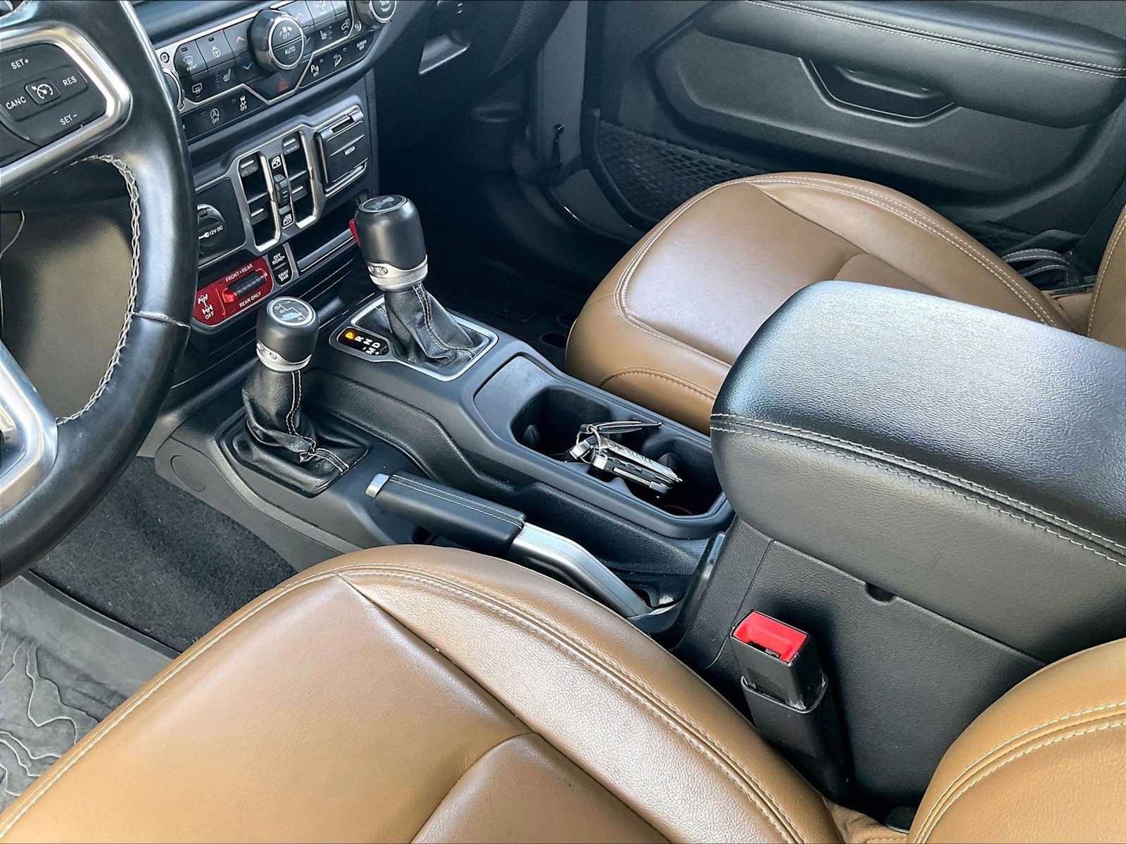 Used 2021 Jeep Wrangler Unlimited Rubicon AWD/4WD image 17