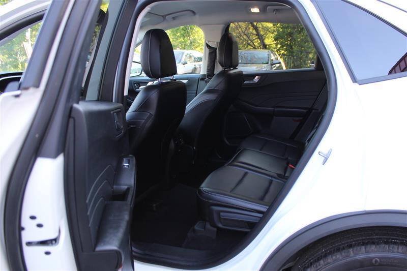 Used 2022 Ford Escape SEL FWD image 21