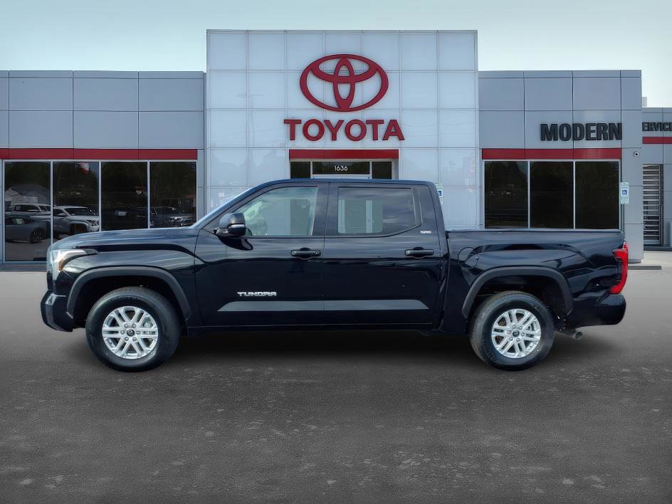 Used 2022 Toyota Tundra SR5 image 8