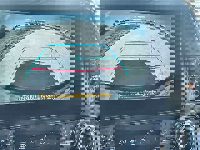 Used 2024 Toyota Highlander XSE FWD image 26