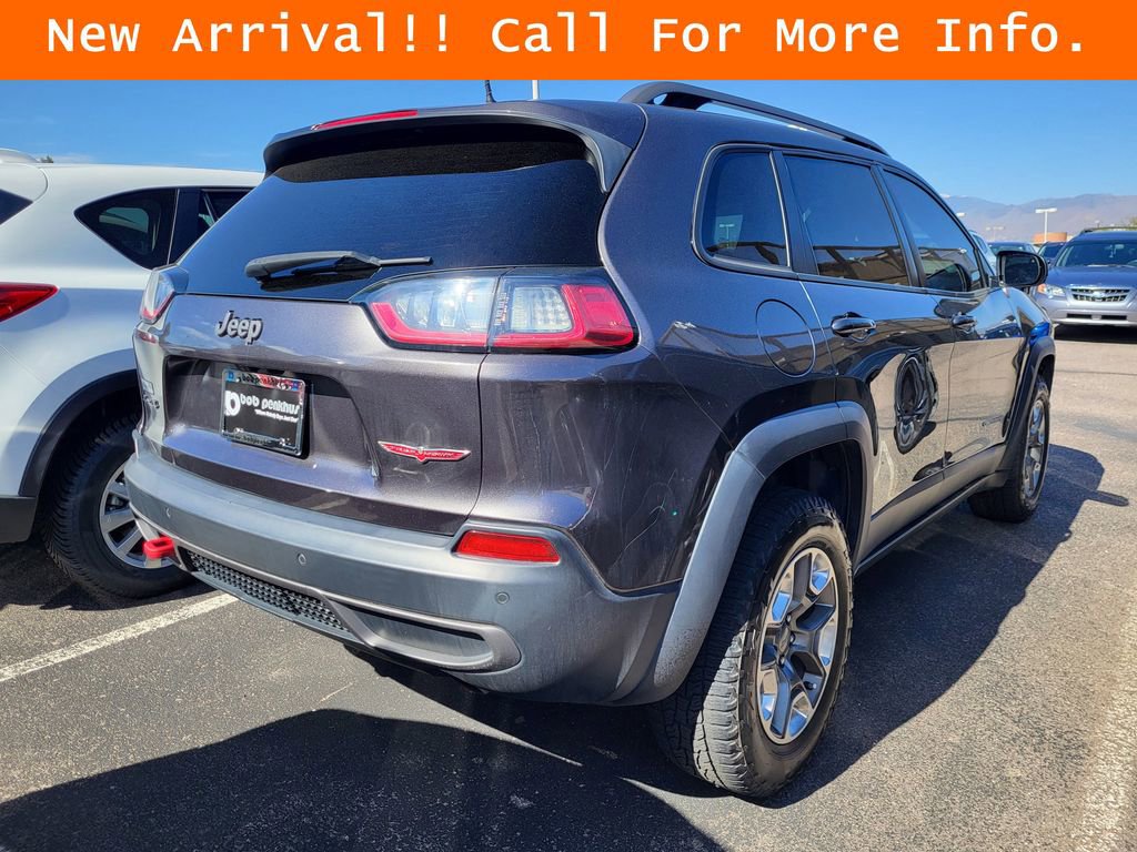 Used 2019 Jeep Cherokee Trailhawk w/ Cold Weather Group AWD/4WD image 5