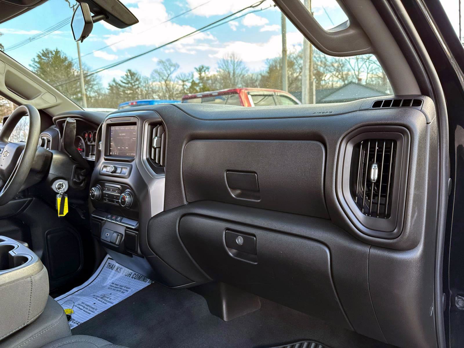 Used 2020 Chevrolet Silverado 1500 Custom w/ Custom Value Package image 9