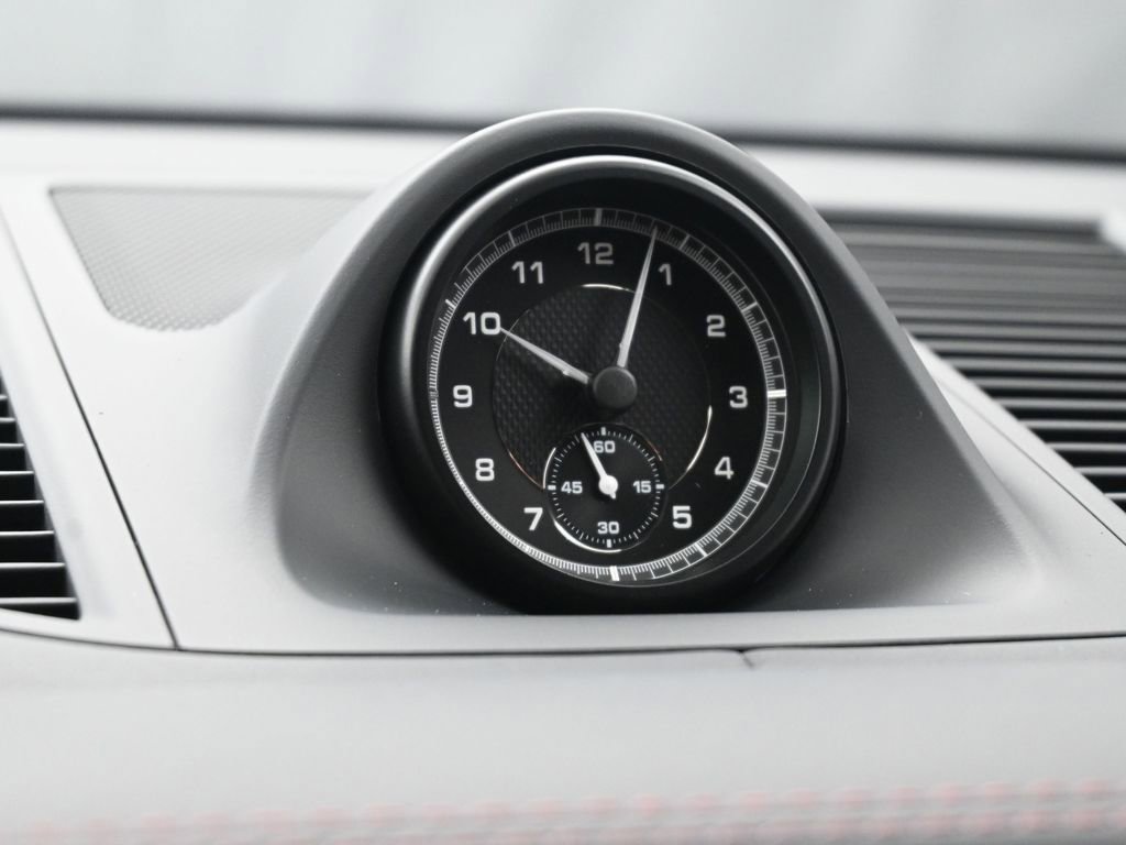 Used 2025 Porsche Macan image 15