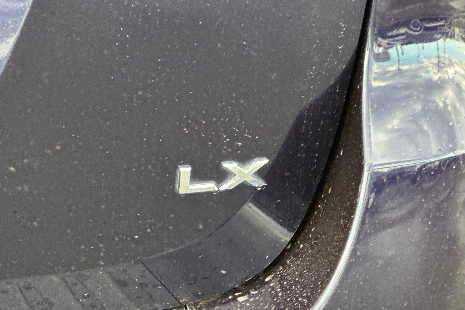 Used 2021 Kia Sedona LX FWD image 7