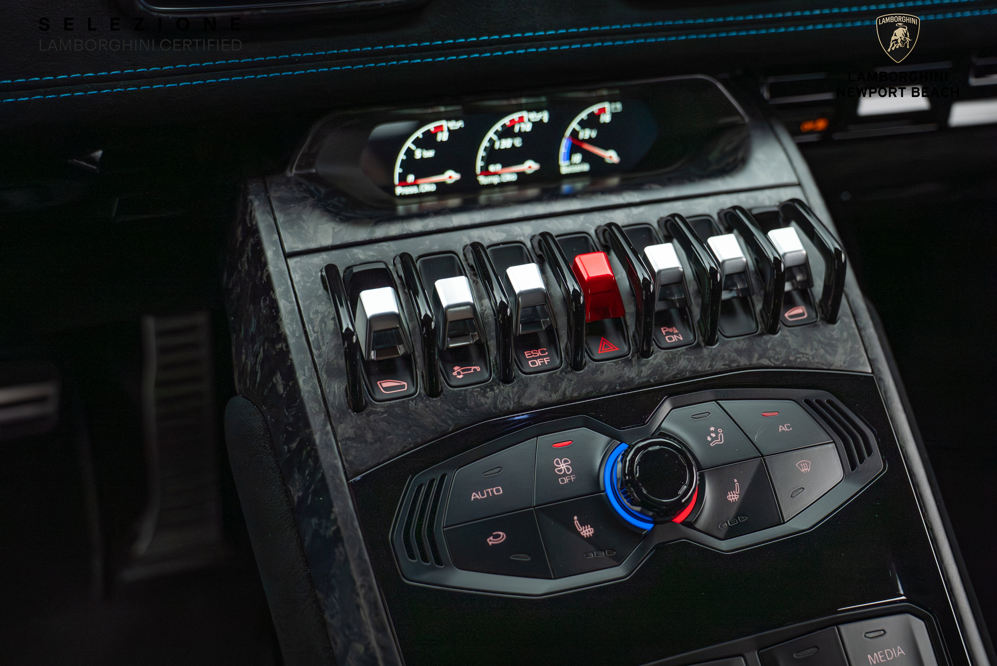 Used 2018 Lamborghini Huracan Performante image 31