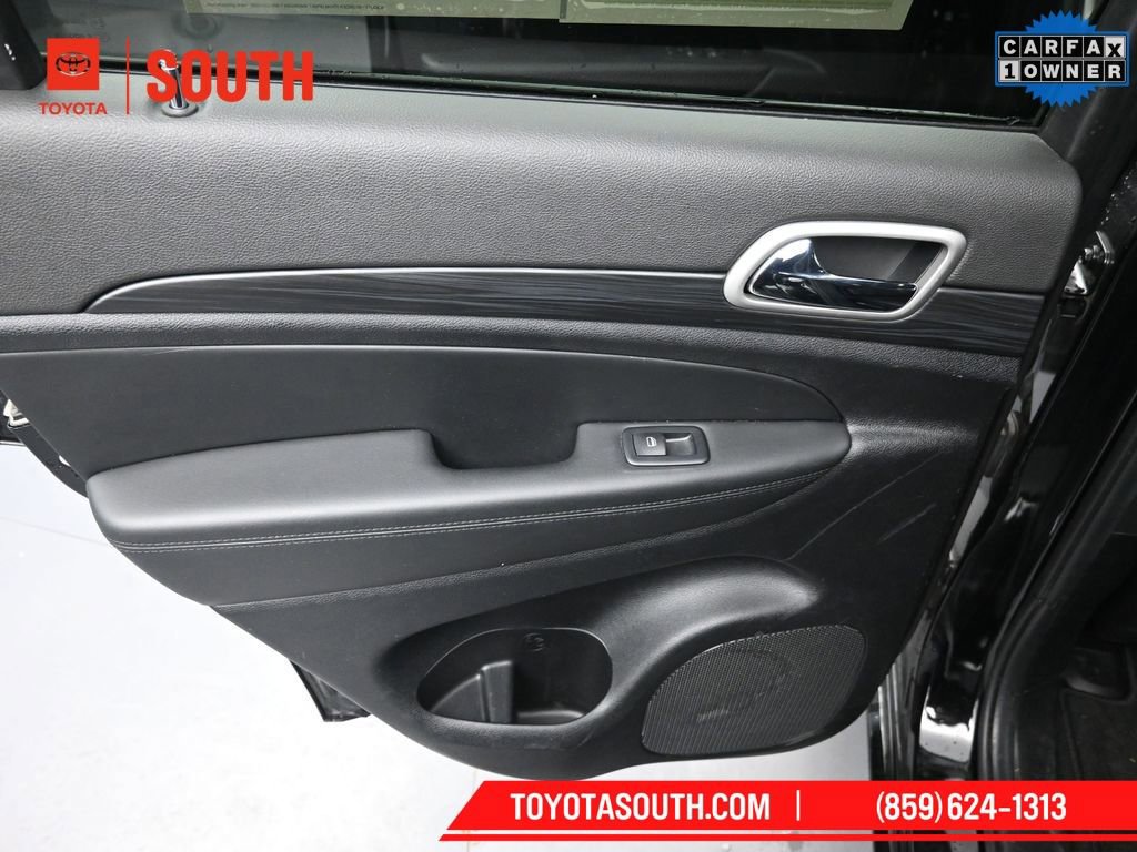 Used 2022 Jeep Grand Cherokee Laredo X image 29