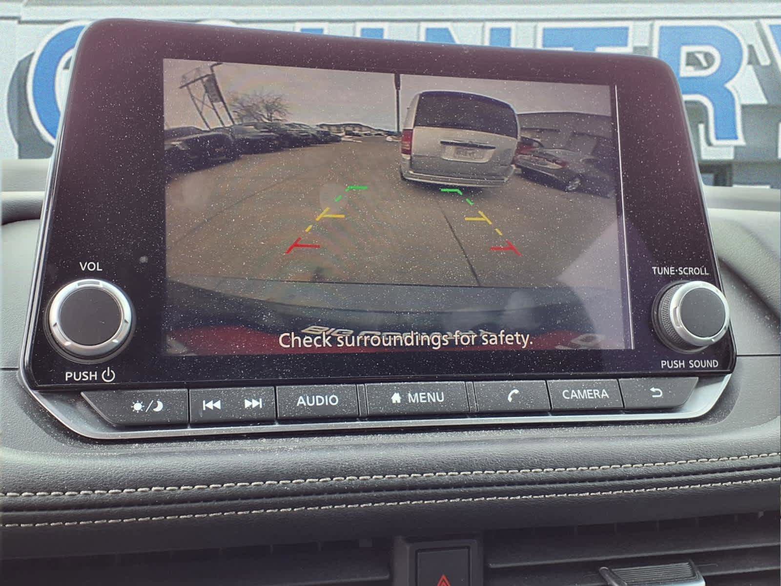Used 2024 Nissan Rogue SV FWD image 16