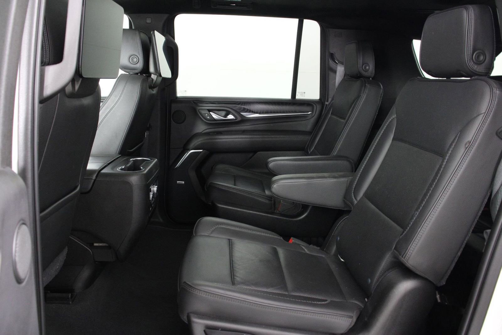 Used 2021 GMC Yukon XL Denali w/ Denali Ultimate Package image 32