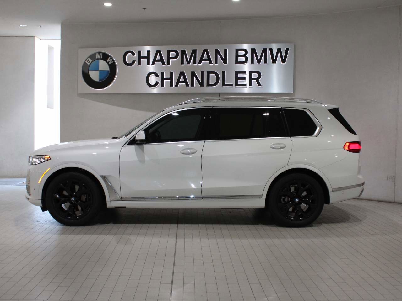 Certified 2022 BMW X7 xDrive40i w/ Premium Package image 3