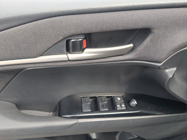 Used 2025 Toyota Camry LE FWD image 12