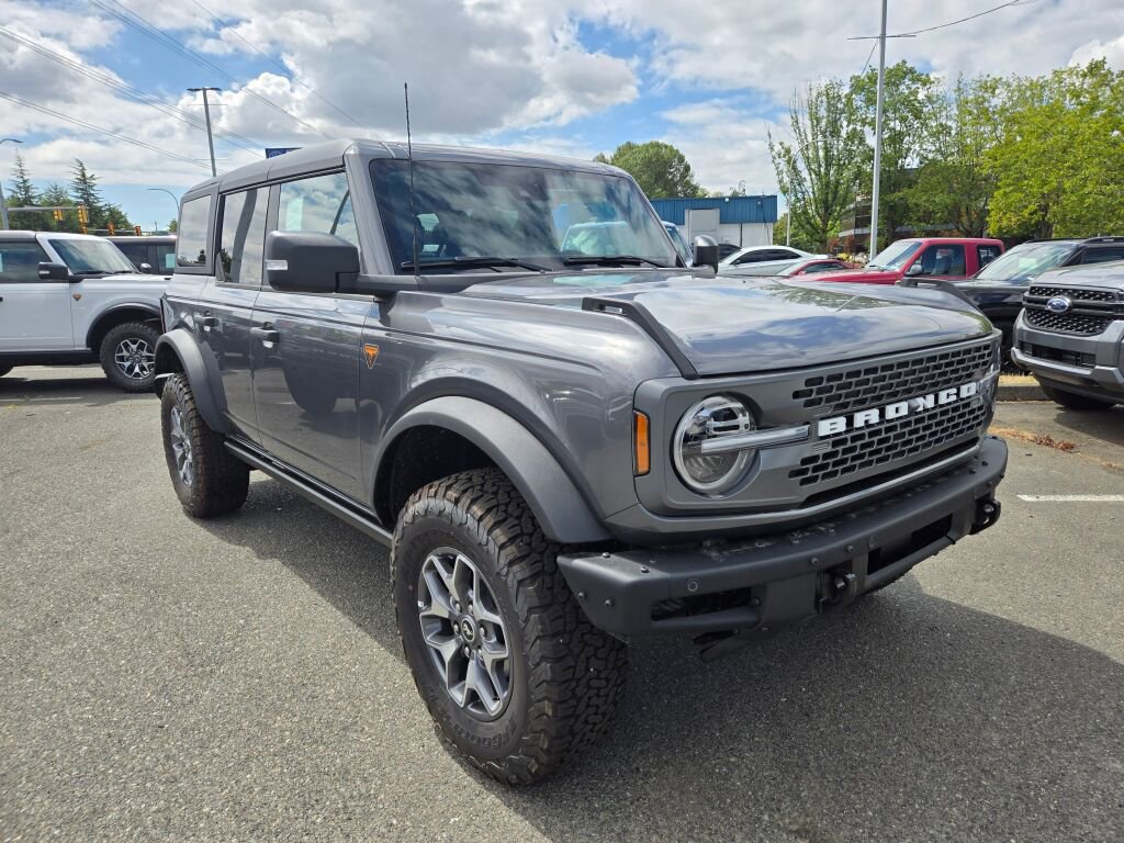 New 2025 Ford Bronco Badlands AWD/4WD image 3