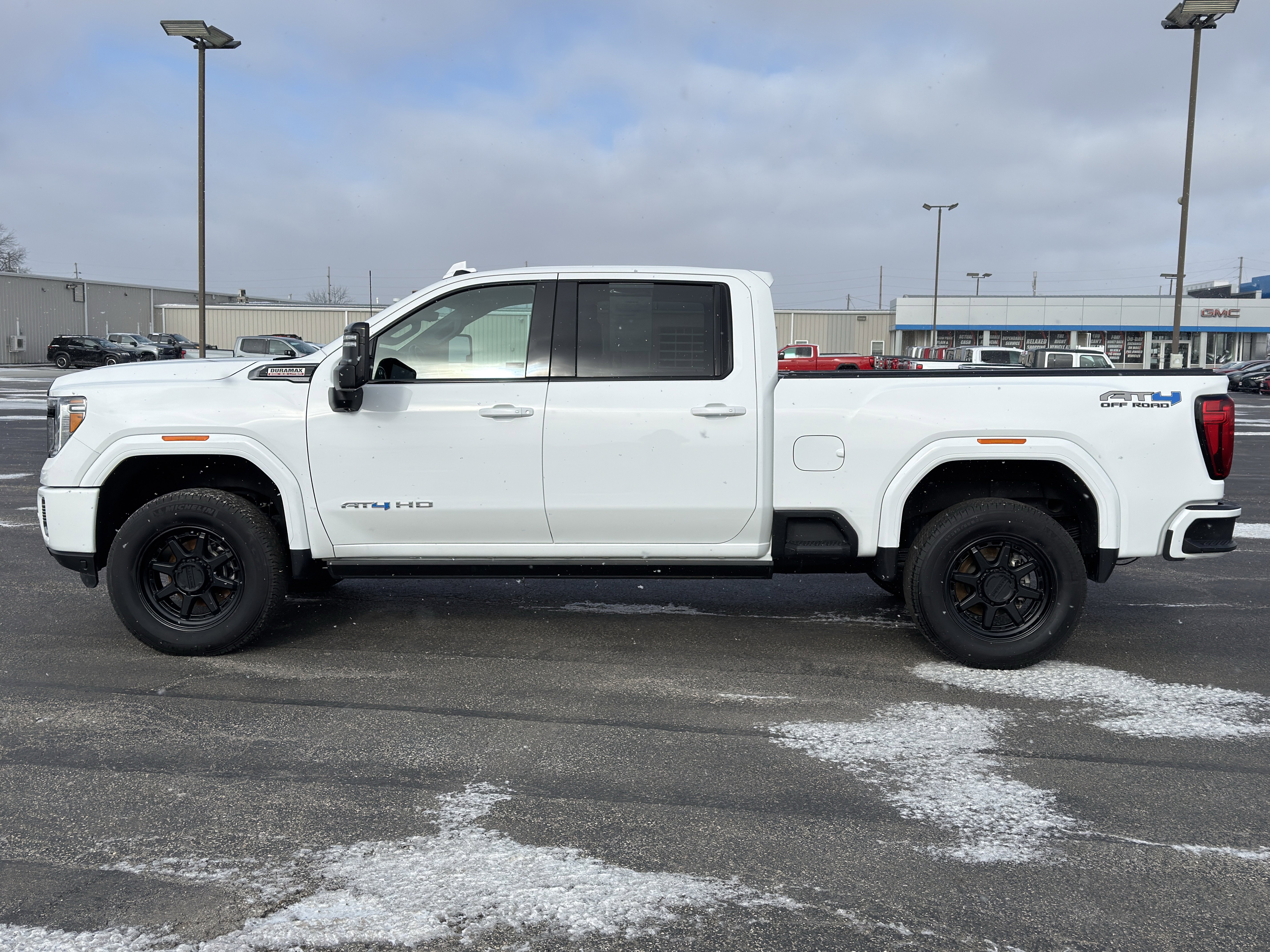 Used 2023 GMC Sierra 2500 AT4 w/ AT4 Premium Plus Package image 6
