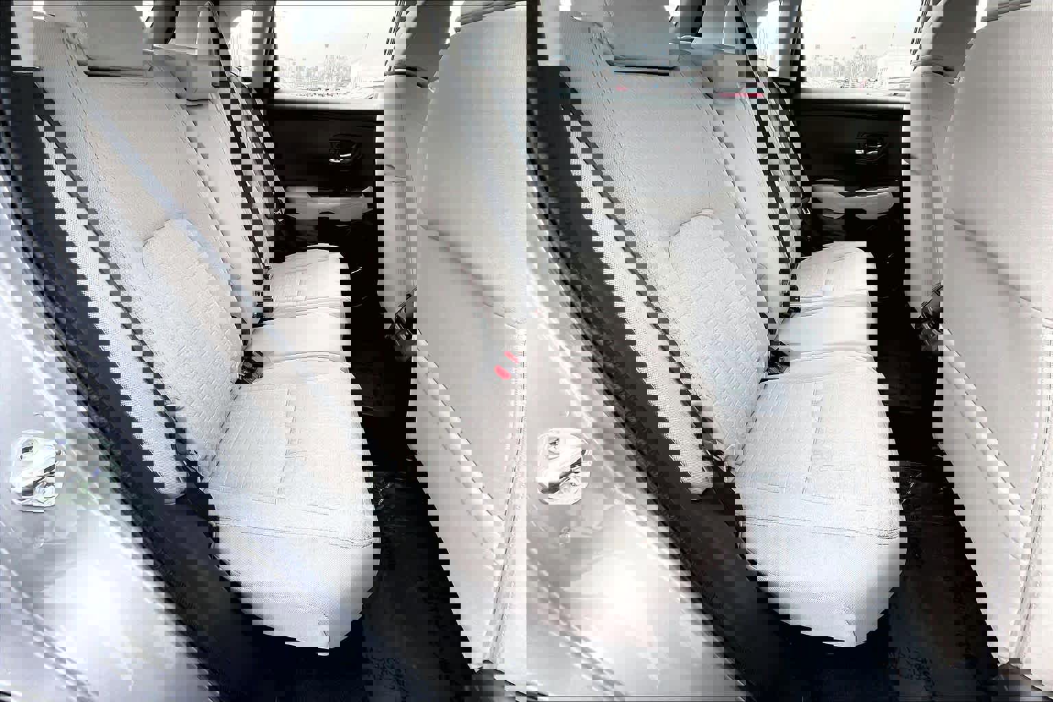 Certified 2025 Honda HR-V LX image 19