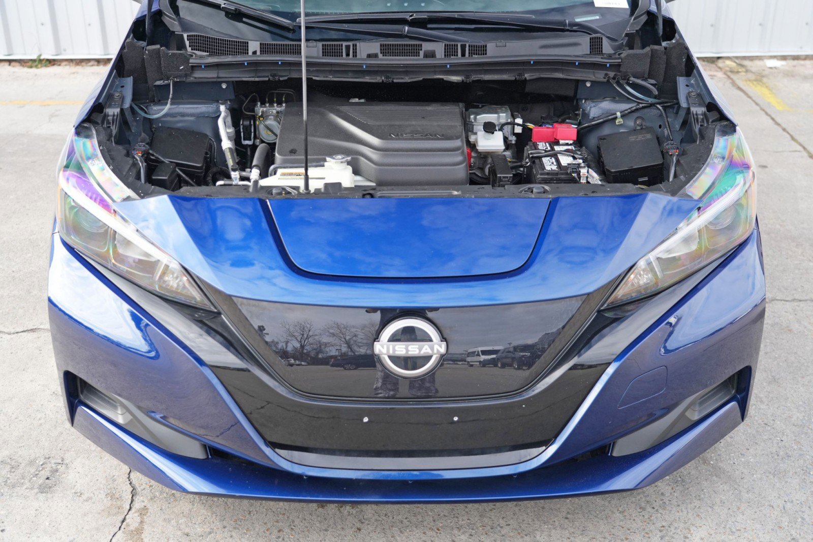 Used 2025 Nissan Leaf S image 7