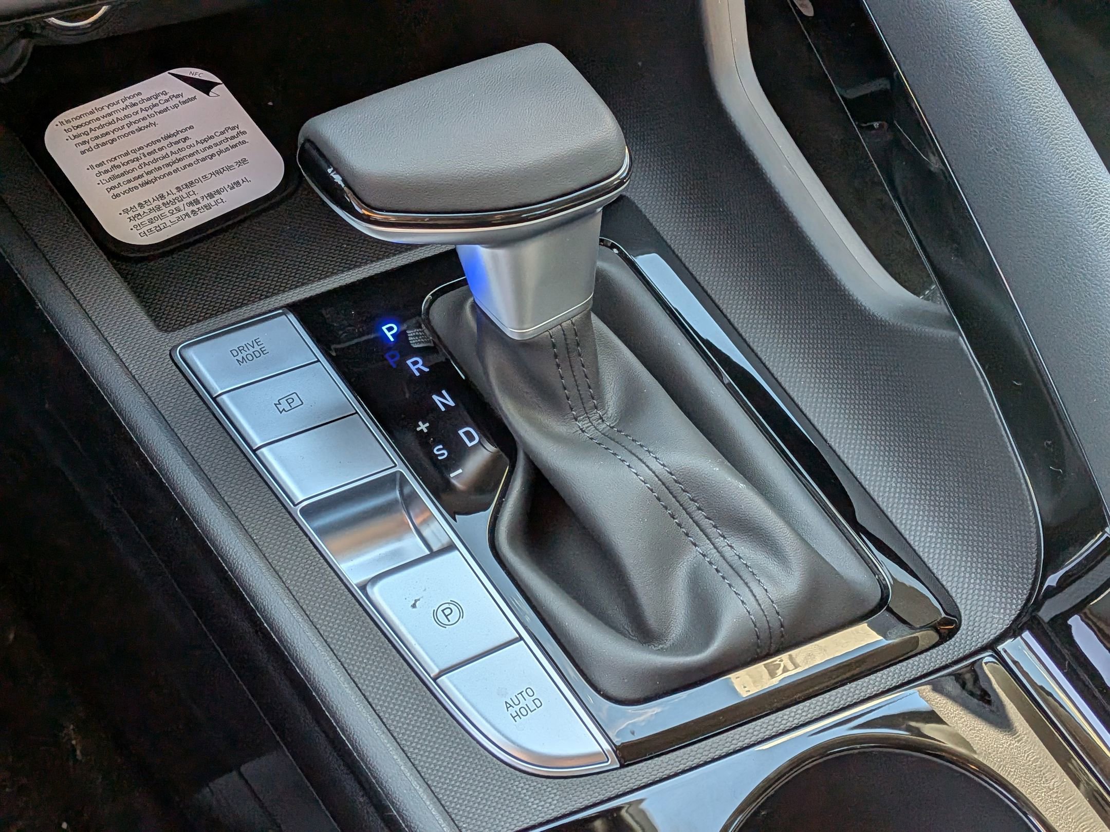 New 2026 Hyundai Elantra Limited FWD image 14