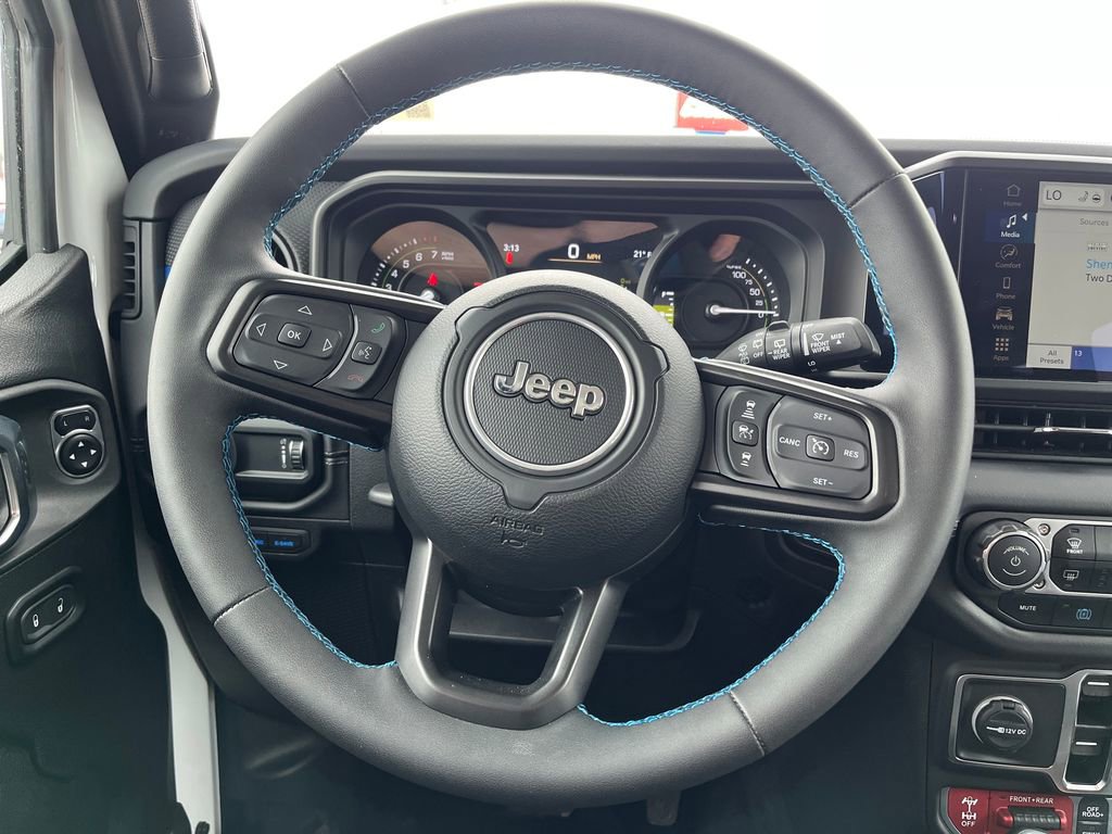 Used 2025 Jeep Wrangler Unlimited Rubicon 4xe w/ Safety Group image 25