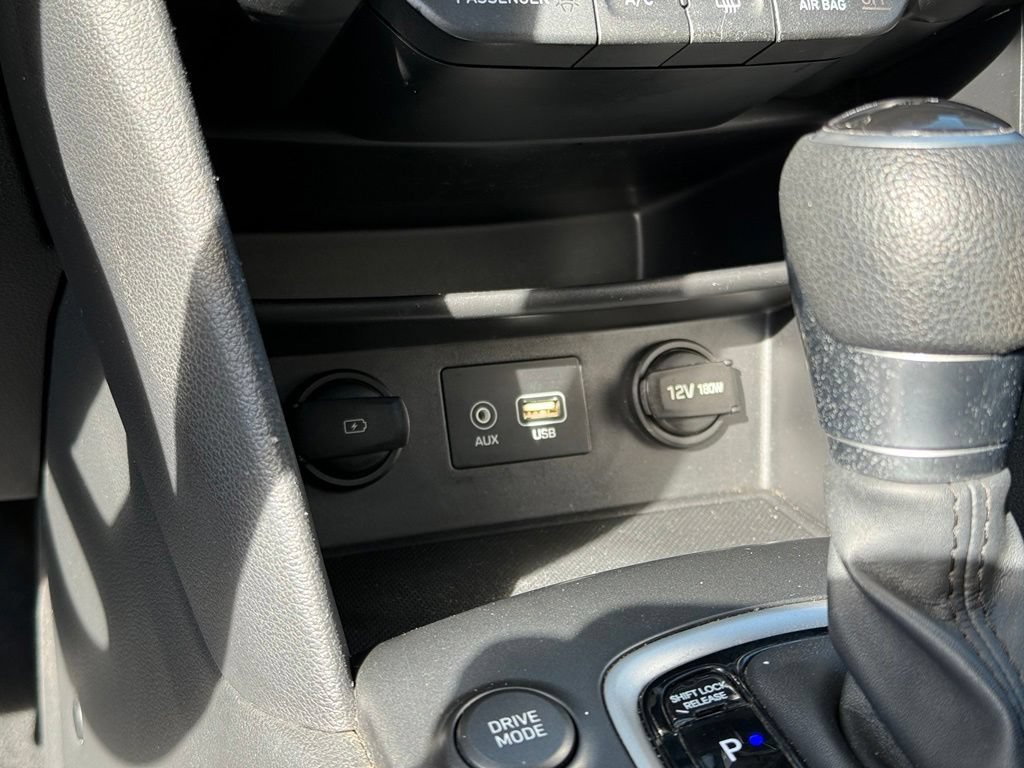 Used 2019 Hyundai Kona SE FWD image 28