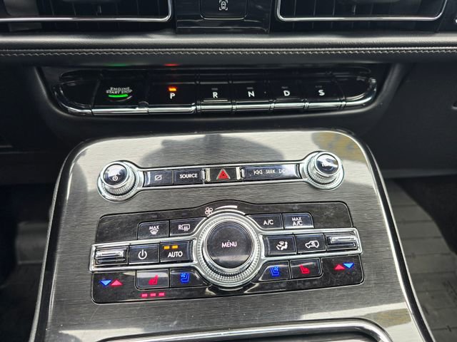 Used 2023 Lincoln Nautilus Reserve image 21