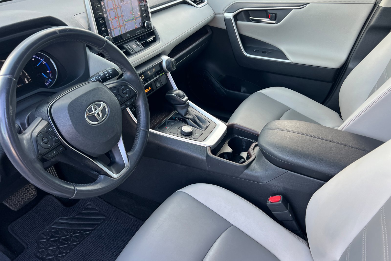 Certified 2019 Toyota RAV4 Limited w/ Carpet Mat Package AWD/4WD image 9