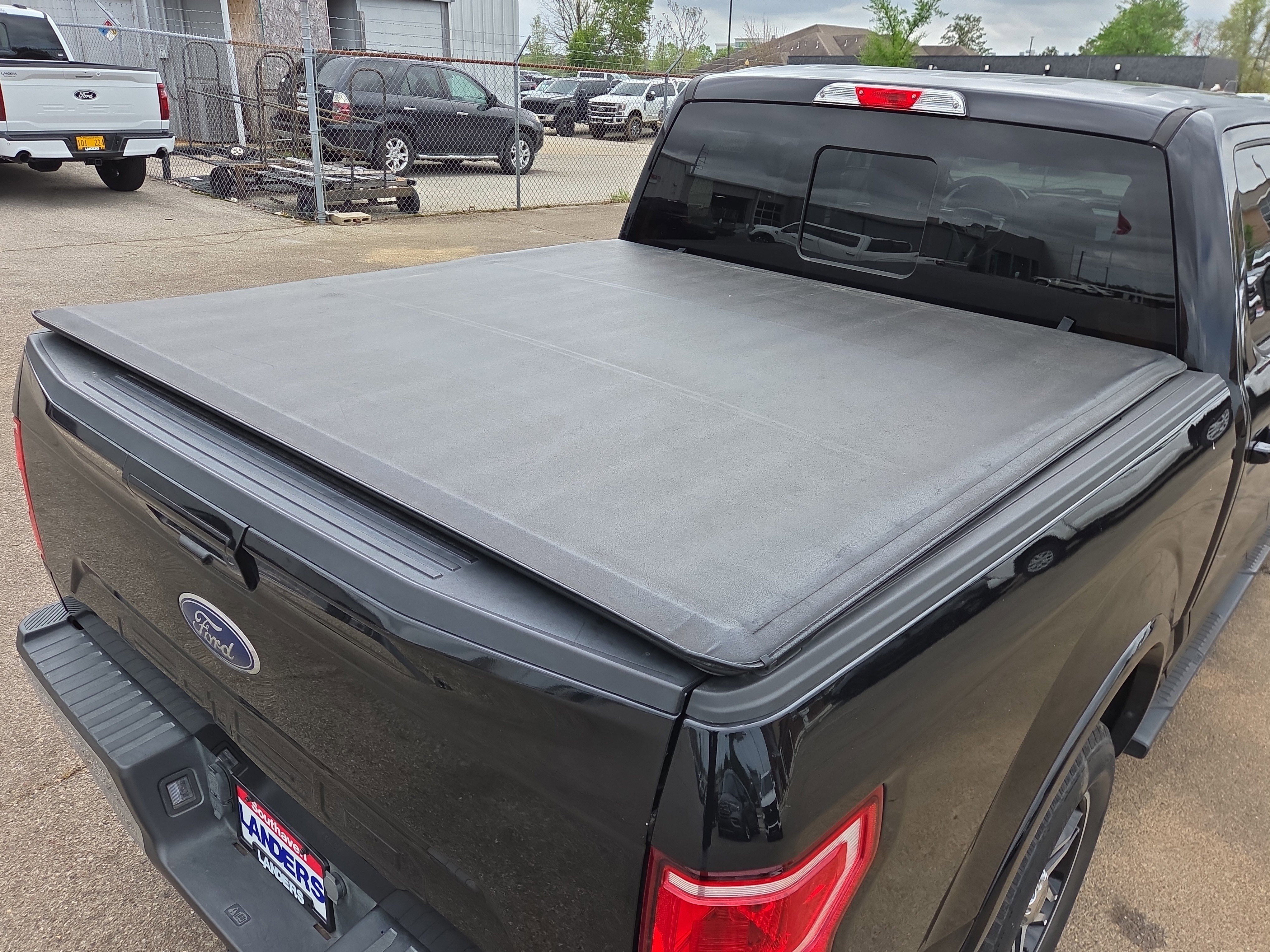 Used 2019 Ford F150 Lariat image 14