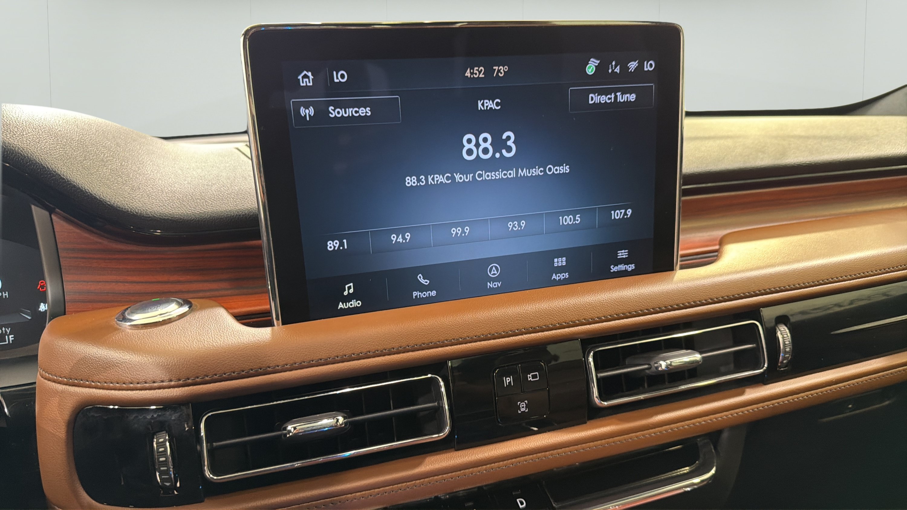 Used 2024 Lincoln Aviator Reserve w/ Elements Package Plus RWD image 18