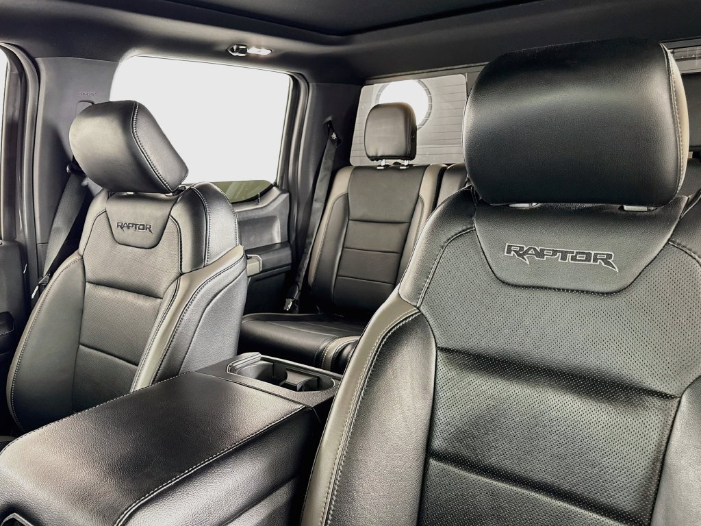 Used 2018 Ford F150 Raptor w/ Equipment Group 802A Luxury AWD/4WD image 22