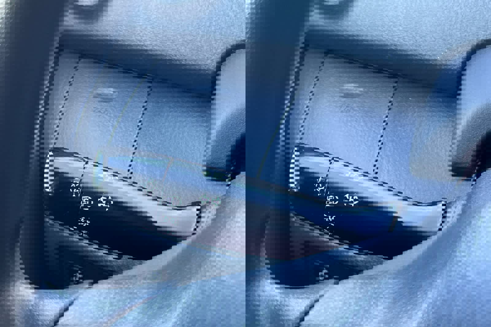 Used 2012 Toyota Yaris Sedan image 23